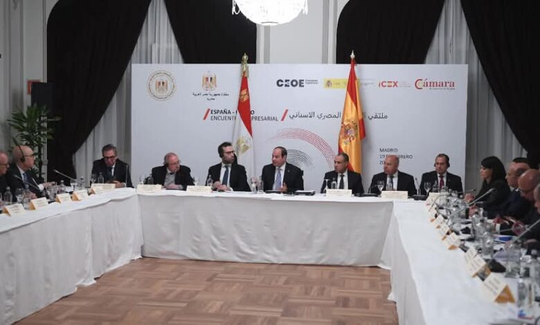 الرئيس عبد الفتاح السيسي يشارك في مائدة مستديرة مع ممثلي مجتمع الأعمال ورؤساء كبرى الشركات الإسبانية 1 FB IMG 1740002071139