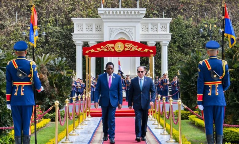 الرئيس عبد الفتاح السيسي يستقبل اليوم بقصر الاتحادية الرئيس الزامبي "هاكيندي هيشيليما" 1 FB IMG 1740424620821