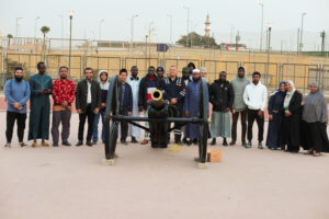 إفطار لطلاب مدرسة الإمام الطيب وزيارة لرؤية مدفع الإفطار بمركز تطوير تعليم الوافدين والأجانب 2 7F4A0027