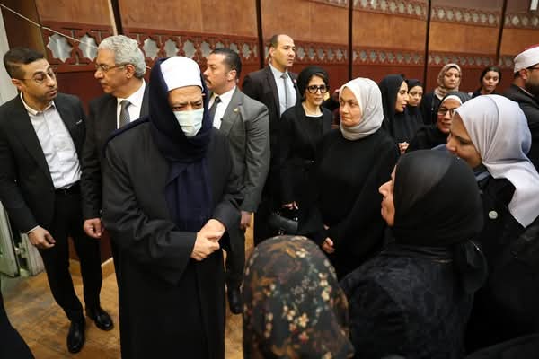 رغم مرضه وأثناء توجهه لمطار الأقصر لإستكمال الراحة والتَّعافي 1 IMG 20250328 WA0148