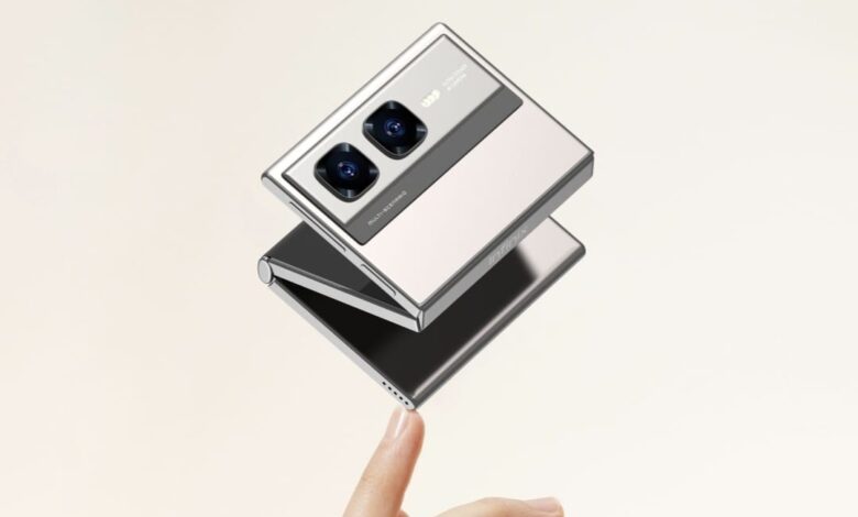 أول هاتف من نوعه يتحول من هاتف ذكي إلى شاشة عرض بدون إستخدام اليدين.. وكاميرا مدمجة 1 IMG ٢٠٢٥٠٣٠٣ ١٦٣٣٥٨