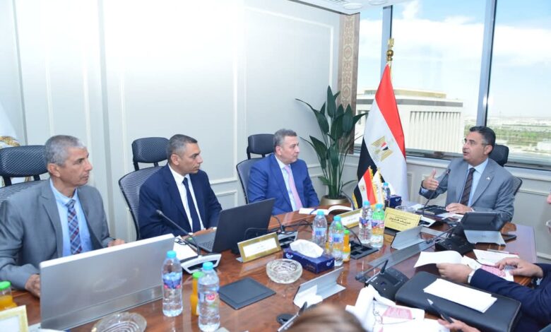 وزير التموين يؤكد على الالتزام بمتابعة الأسواق وتوفير السلع بجودة عالية.. وأسعار تناسب جميع المواطنين 1 IMG 20250427 WA0071