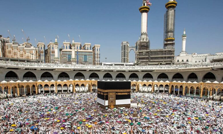 تعليمات هامة لحماية الحجاج من إرتفاع درجات الحرارة المتوقعة يوم وقفة عرفات 1 FB IMG 1748374187277