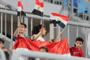 وزير الرياضة يؤازر منتخب مصر ويهنئهم بالتأهل لربع نهائي بطولة كأس الامم الافريقية للشباب 2 IMG 20250509 WA0065