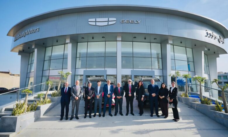 إستمرارا لدعم الصناعة المحلية.. البنك الأهلي المصري يوقع بروتوكول مع مجموعة ابوغالى موتورز لتوريد وتسليم سيارات "جيلي" بمصر 1 IMG 20250513 WA0006