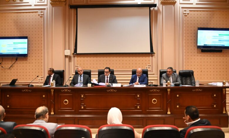 نقل النواب تناقش موازنه هيئة ميناء دمياط عن العام المالي 2026/2025 1 IMG 20250522 WA0090