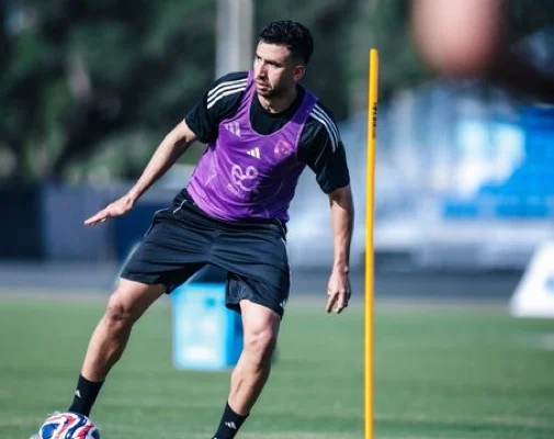 B5102E4A 0E11 4063 AA60 2DB1A181564F