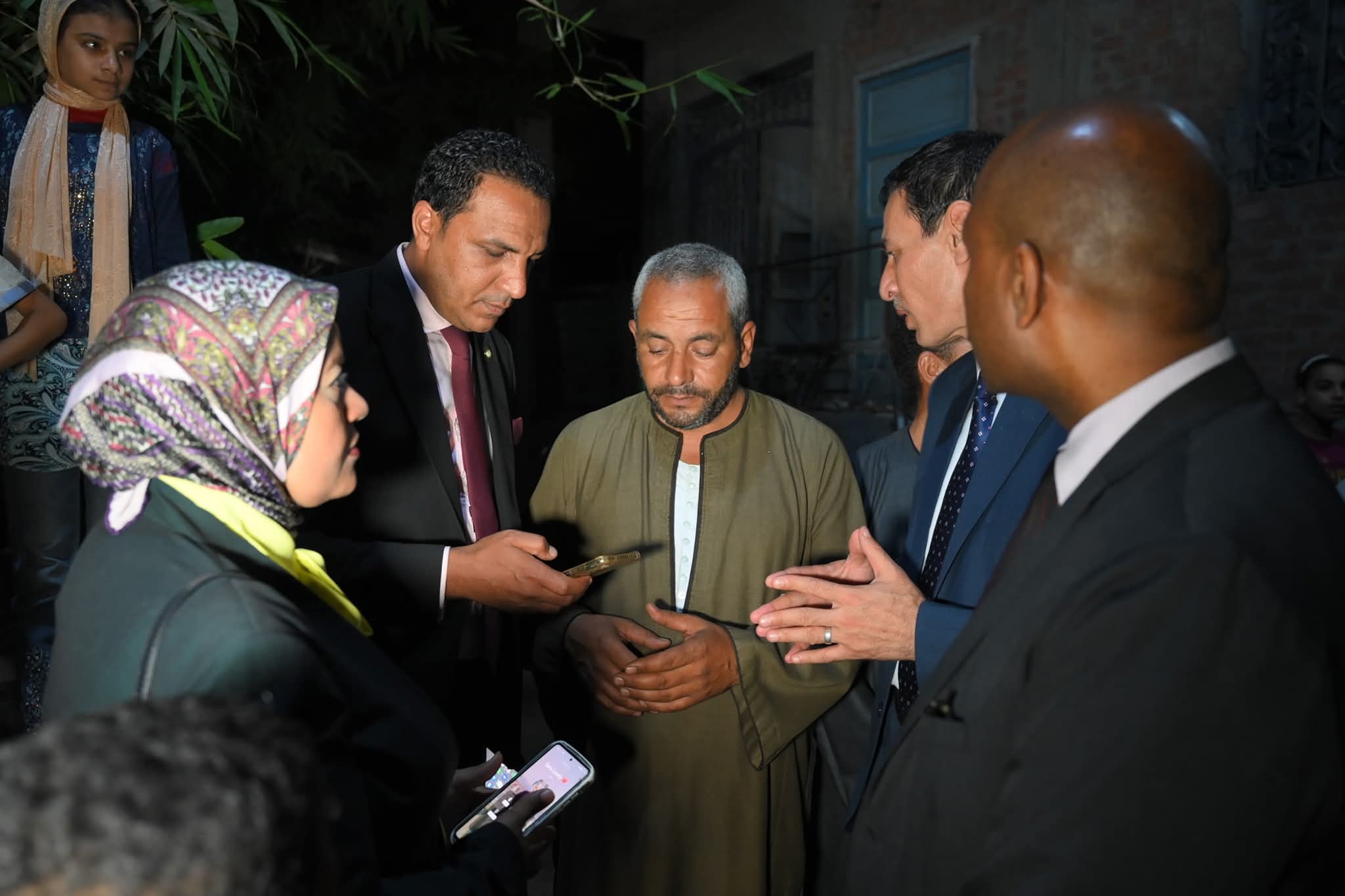 التضامن الإجتماعي تسلم أسر ضحايا حادث طريق المنوفية تبرعًا بقيمة 38 مليون جنيه 1 FB IMG 1751957225497