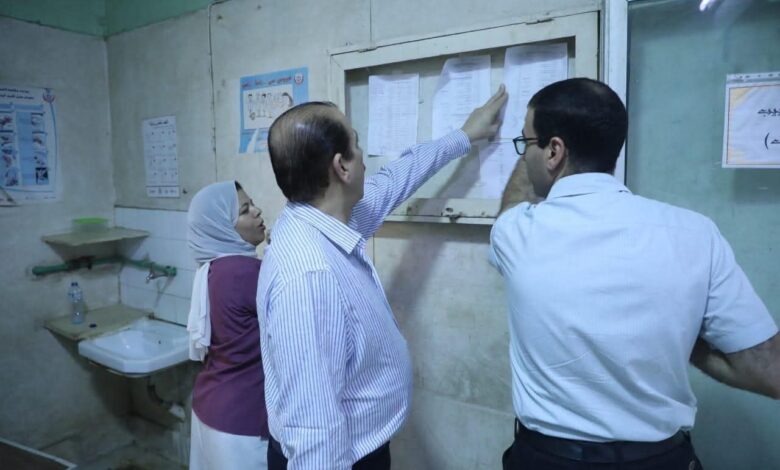 في زيارة مفاجئة.. نائب وزير الصحة : إستبعاد مدير مناوب بمستشفى قطور المركزي بالغربية لتغيبه عن العمل 1 FB IMG 1758190542285