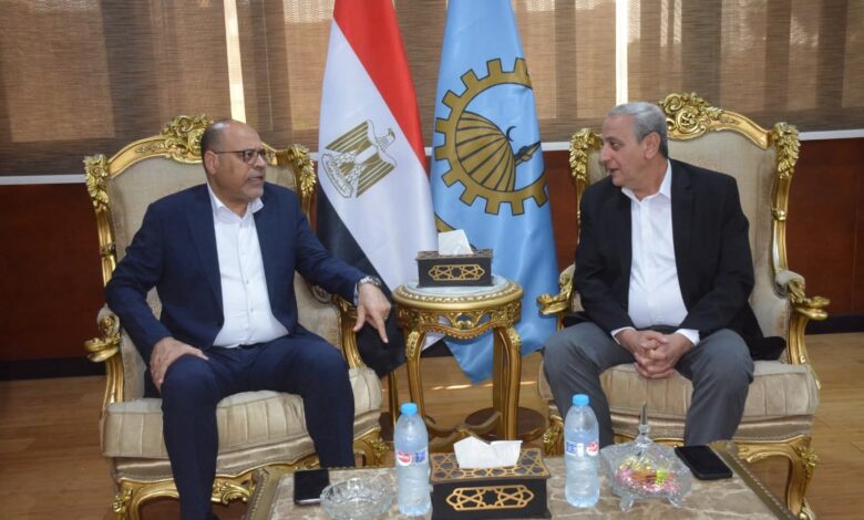 محافظ الغربية يستقبل وزير العمل .. وترتيبات لزيارة موقع حادث حربق مصنع المحلة وتقديم العزاء و”الدعم" 1 FB IMG 1758963768462