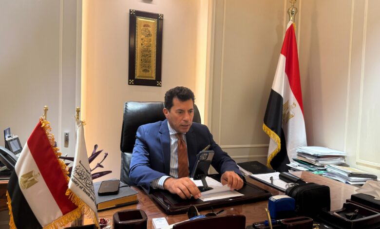 وزير الرياضة يطمئن على استعدادات منتخب مصر للكرة الطائرة في بطولة العالم بالفلبين 1 IMG 20250917 WA0052