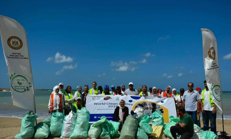 إحتفالاً باليوم العالمي لتنظيف الشواطئ 2025: وزارة البيئة تنظيف 4 شواطئ بالإسكندرية بالتزامن مع حملات 190 دولة 1 IMG 20250921 WA0014