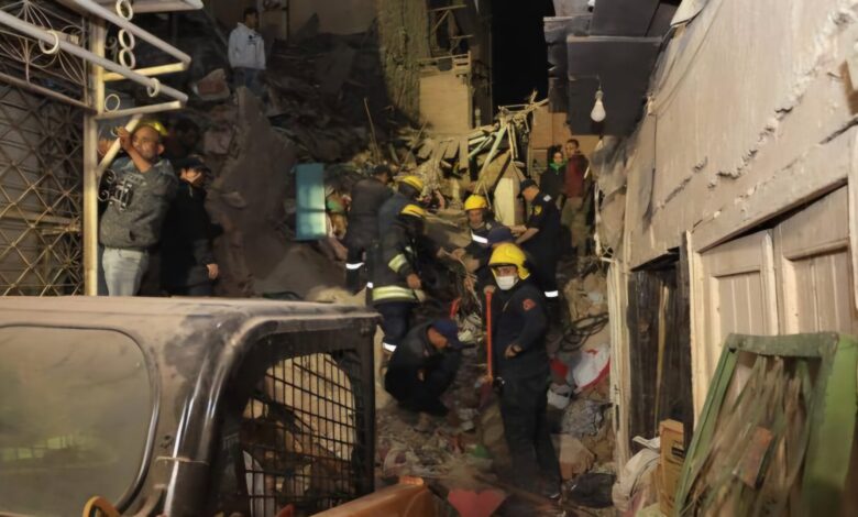 وزيرة التضامن تتابع تداعيات حادث إنهيار عقار إمبابة.. وتوجه بصرف مساعدات لأسر الضحايا 1 398