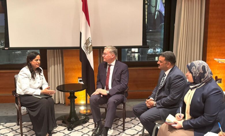 وزير البترول يبحث مع أنجلوجولد أشانتي العالمية ضخ إستثمارات إضافية في تعدين الذهب بمصر 1 FB IMG 1764751763625