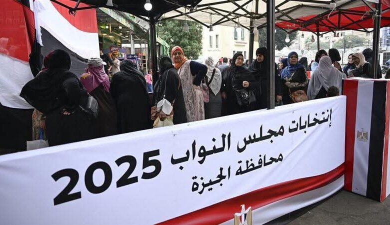وسط مشاركة نسائية.. إستمرار توافد الناخبين للإدلاء بأصواتهم في إنتخابات مجلس النواب بدائرة إمبابة 1 FB IMG 1764772585460