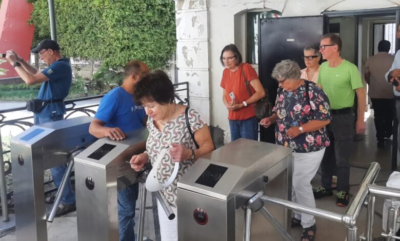 تركيب وتشغيل بوابات إلكترونية لدخول متاحف شرم الشيخ والغردقة والإسكندرية القومي 1 FB IMG 1764773134152