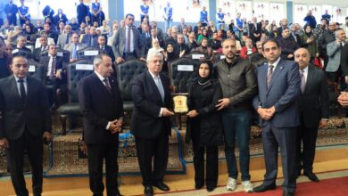 د.عاشور يفتتح مشروعات تعليمية وخدمية بجامعة بورسعيد …ويكرم أسرة السباح الشهيد البطل"" يوسف محمد"" بإهداءه "درع الوفاء" 11 IMG 20251227 WA0127