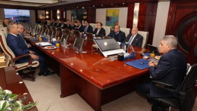 خلال لقائه بممثلي الخطوط والتوكيلات الملاحية "مؤشرات إيجابية تبشر بتعافي حركة الملاحة بالقناة خلال الفترة المُقبلة" 13 FB IMG 1769027925101