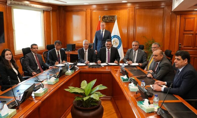 وزير البترول يشهد توقيع مذكرة تفاهم مع "شينج فا" الصينية للإستثمار في تعظيم القيمة المضافة من الخامات التعدينية 1 FB IMG 1769542657240