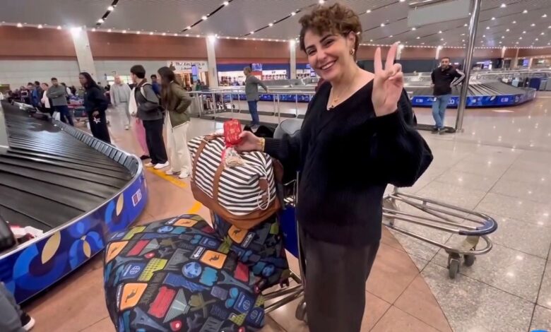 مطار القاهرة الدولى يستقبل الركاب بالهدايا. . بمناسبة العام الميلادى الجديد 2026 1 IMG 20260103 WA0011