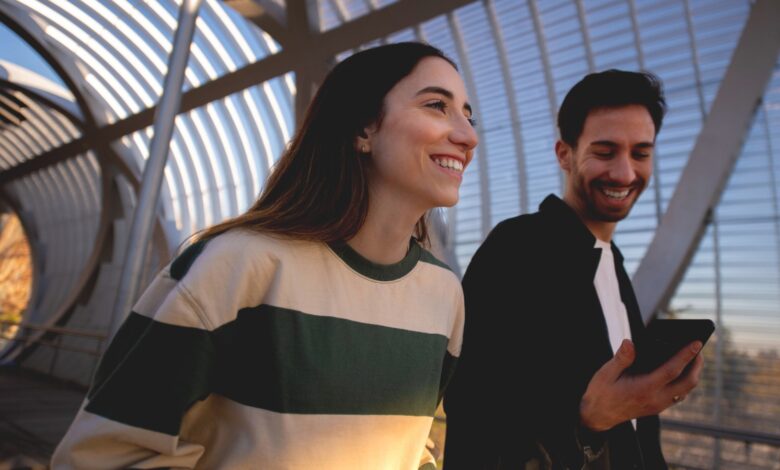 تقرير جديد من مختبر إريكسون للمستهلكين يتطرق الى أسئلة الاتصال المتمايز لمزودي خدمات الاتصالات 1 IMG 20260121 WA0046