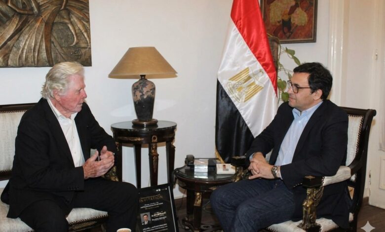 إستعداداً للدورة ال 47 : وزير الثقافة يستعرض مع حسين فهمي الخطوط العريضة لمهرحان القاهرة السينمائي 1 IMG 20260126 WA0060