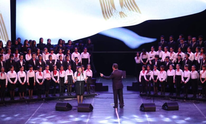 كورال أطفال وشباب الأوبرا يحتفلون بعيد الشرطة وثورة يناير علي المسرح الصغير 1 IMG 20260127 WA0052