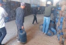 تموين المنيا : تحرير 196 مخالفة تموينية وضبط أسطوانات بوتاجاز وسلع مخالفة خلال حملات مكثفة على الأسواق 4 IMG 20260321 WA0048